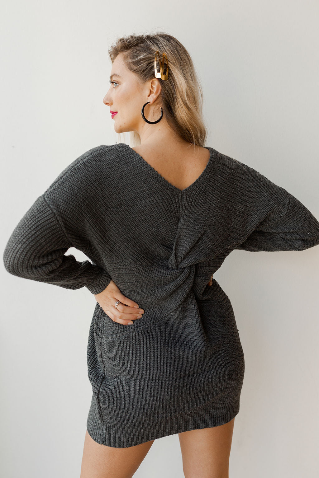 mode, twist back sweater dress