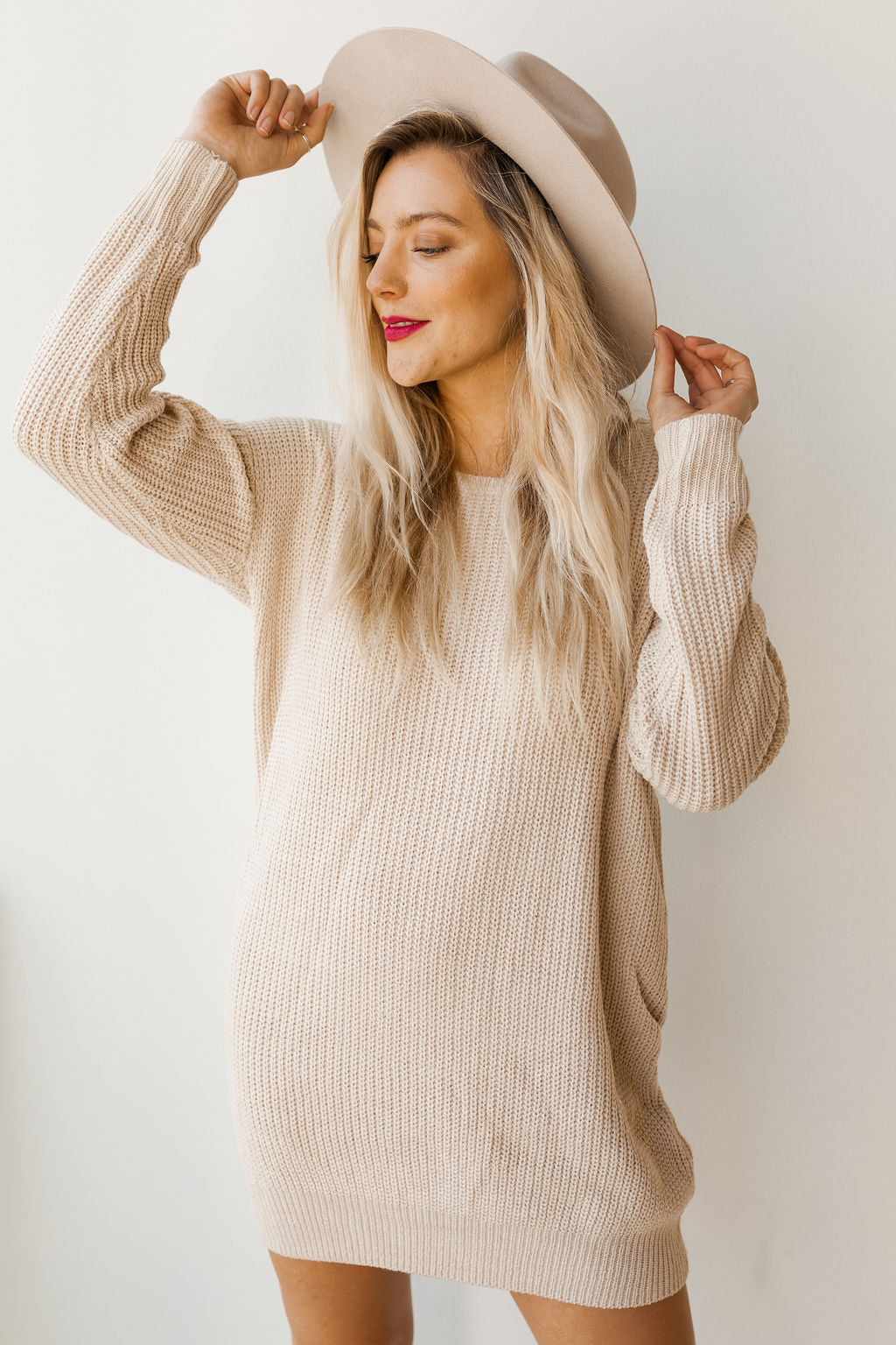 mode, twist back sweater dress