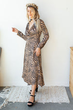 mode, jungle book tiger print dress