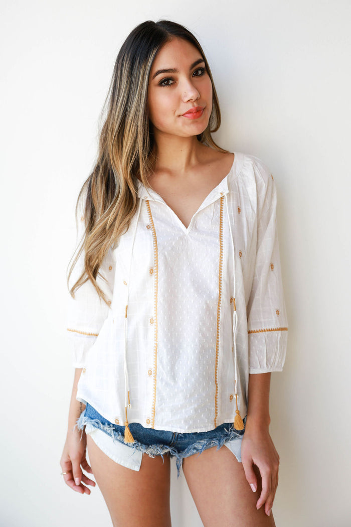 mode, embroidered jacquard blouse w/ tie front