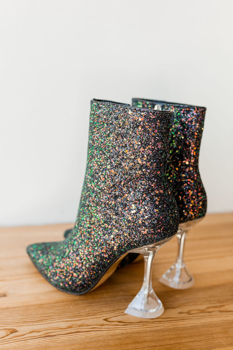 mode, glitter and glow bootie