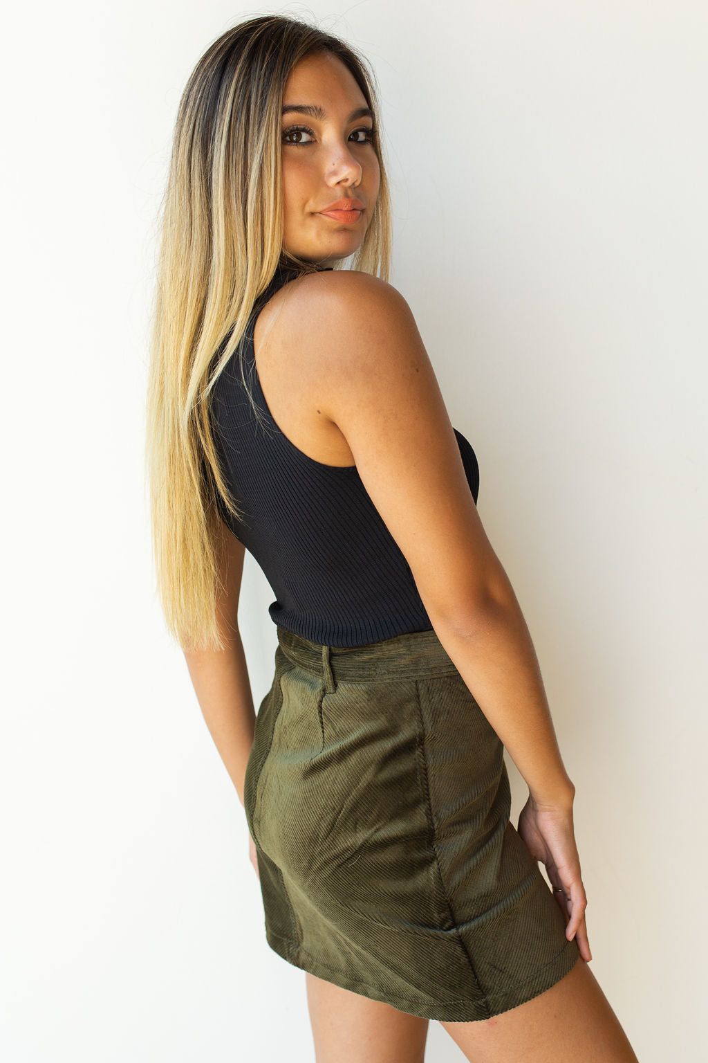 mode, smooth moves turtle neck crop