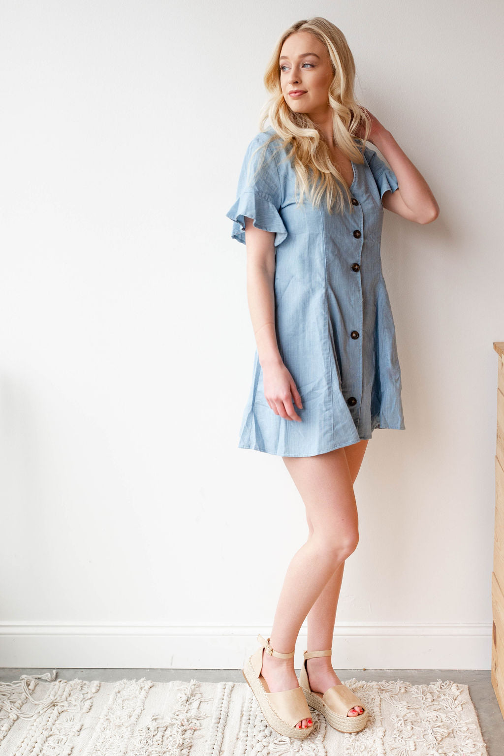 mode, daisy denim dress