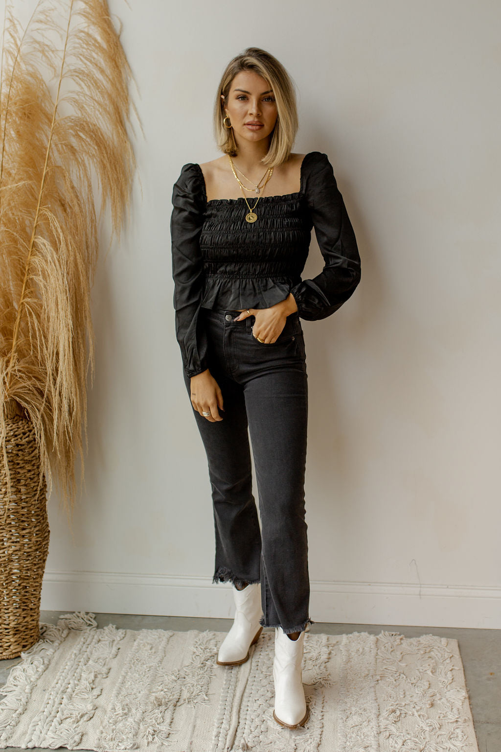 mode, puff long sleeve blouse