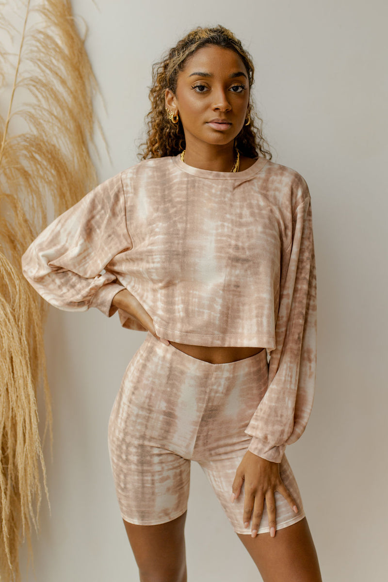 mode, neutral vibes longsleeve top