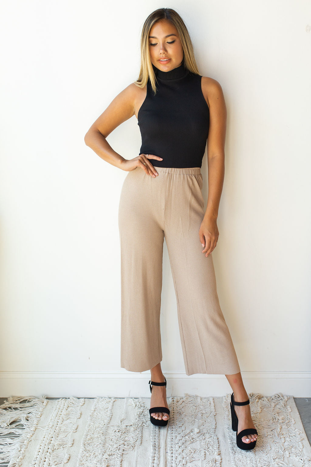 mode, comfort first pants