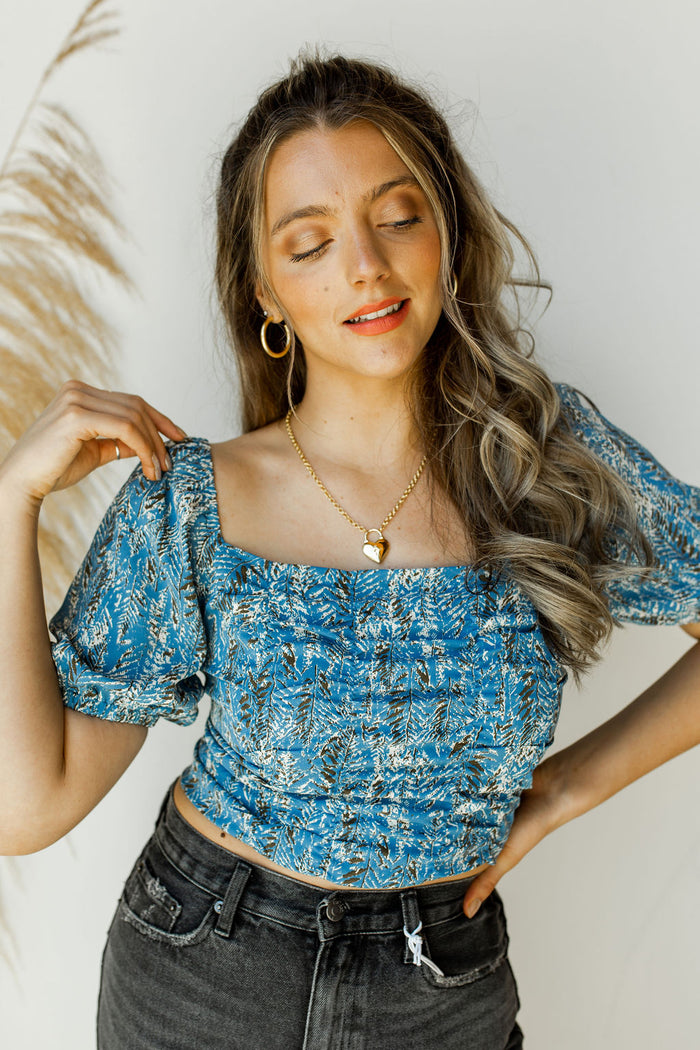 mode, square neck smocked crop