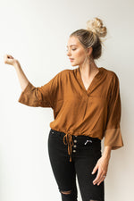 mode, contrast sleeve satin blouse