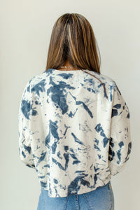 mode, twisted tie dye sweatshirt