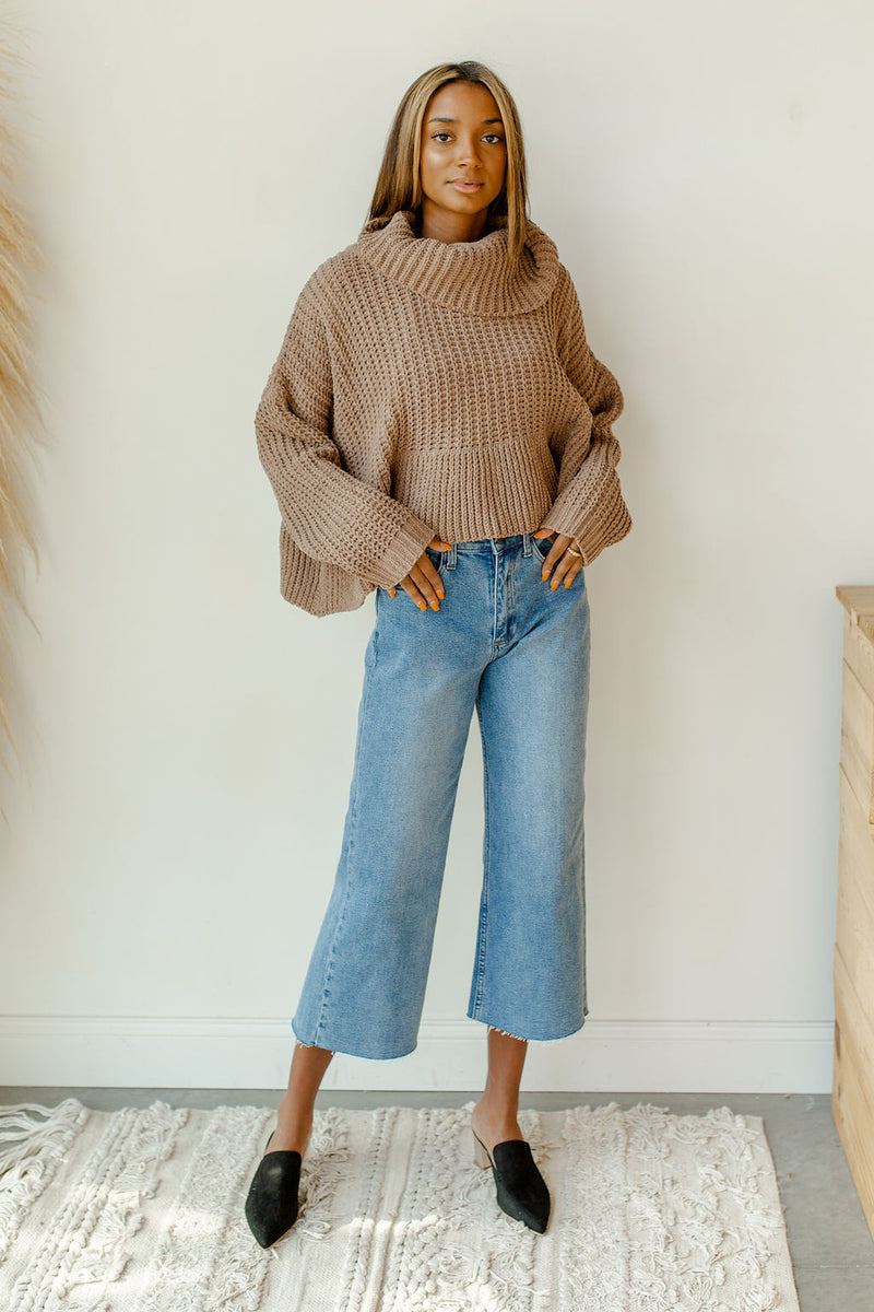 mode, heart flutter turtleneck