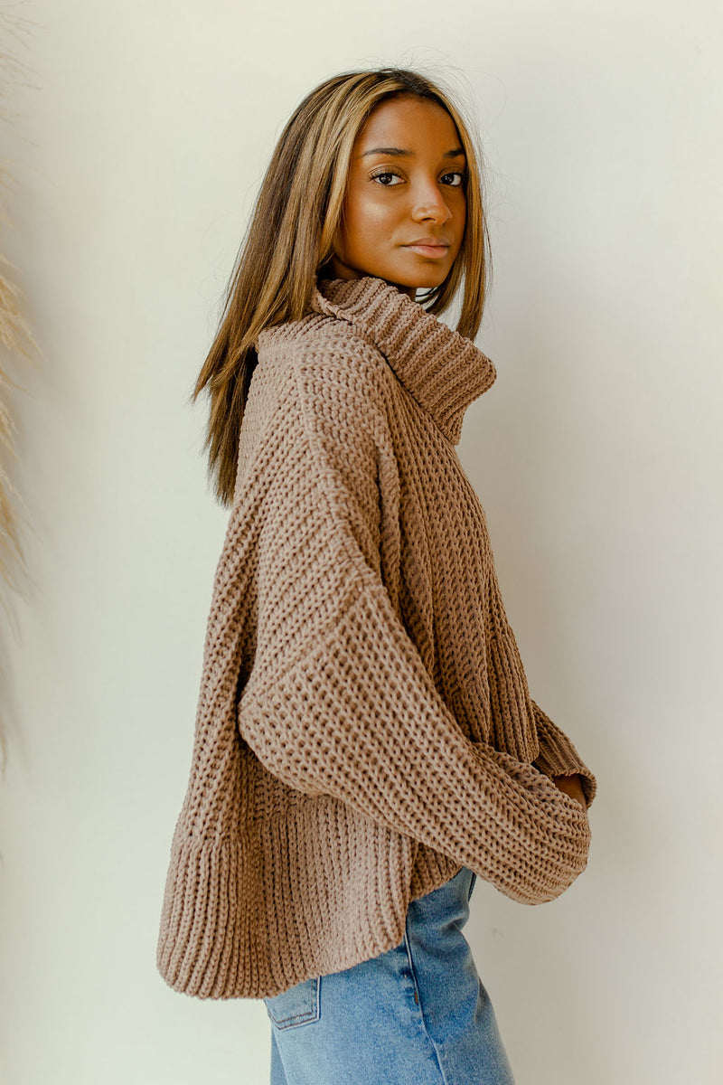 mode, heart flutter turtleneck