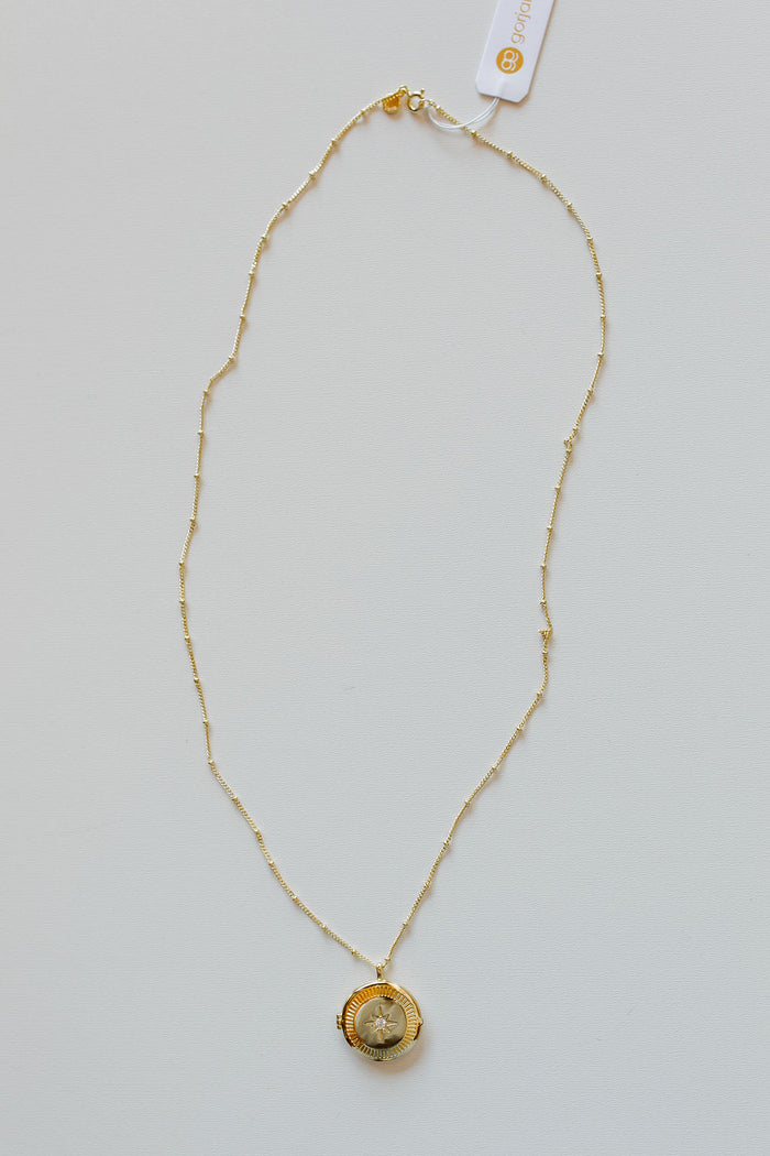 mode, stellar locket necklace