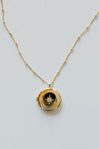mode, stellar locket necklace