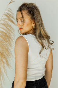 mode, luna twist front white