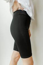 mode, silky smooth biker short