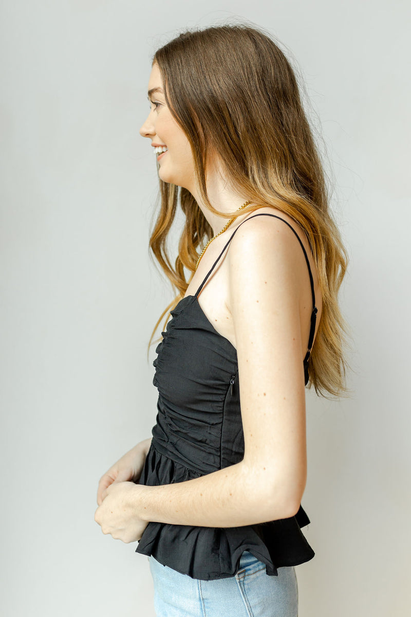 mode, rouched spaghetti strap top