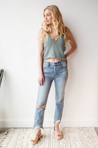 mode, Tina distressed sweater tank