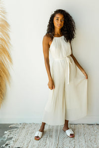 mode, halter pleated jumpsuit