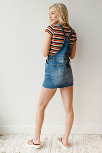 mode, farmer's wife overall dress