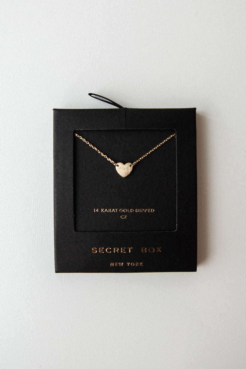 mode, secret box golden heart necklace