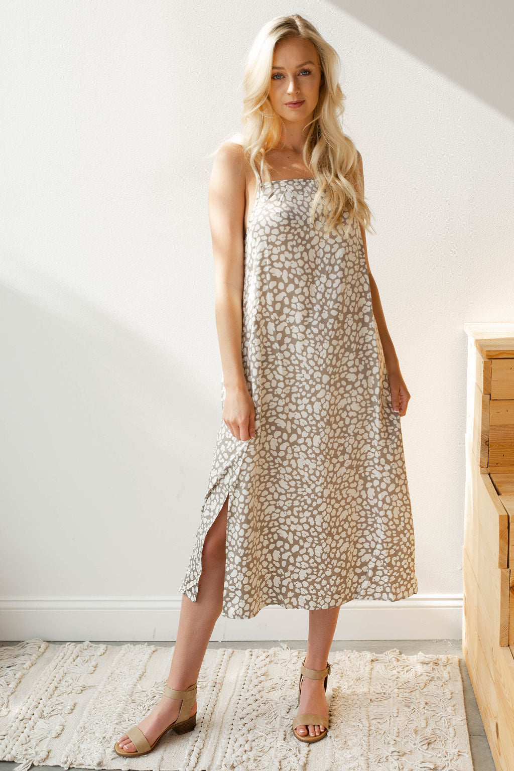 mode, walk this way leo midi dress