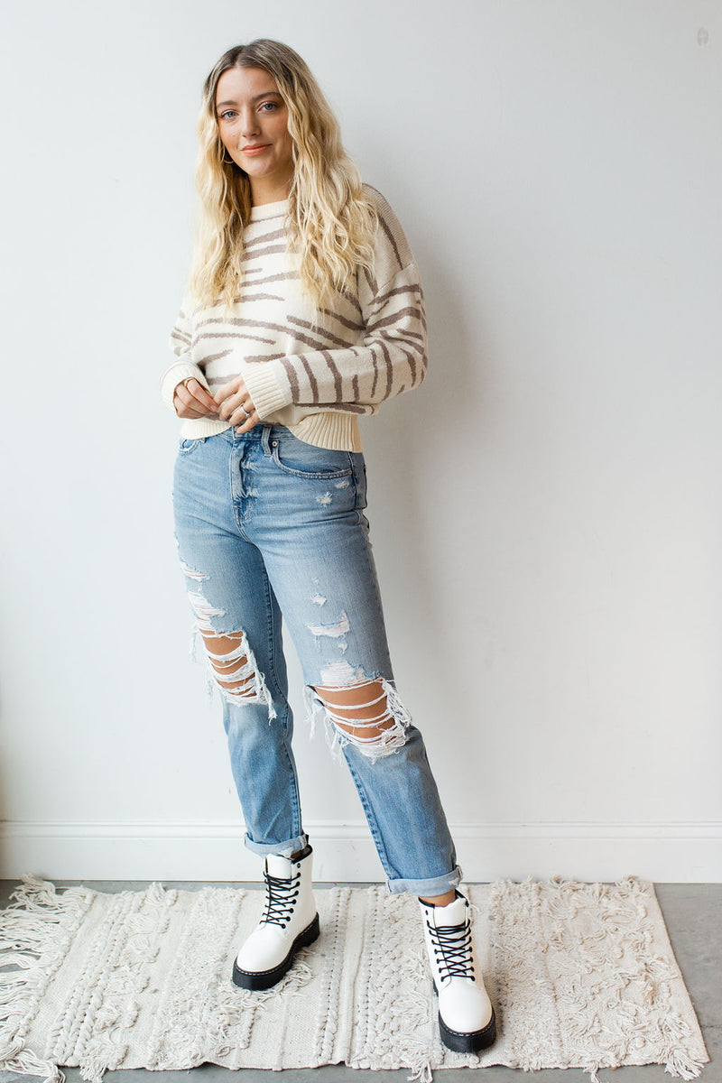 mode, snow zebra sweater
