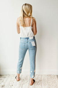 mode, dremeled boyfriend jeans