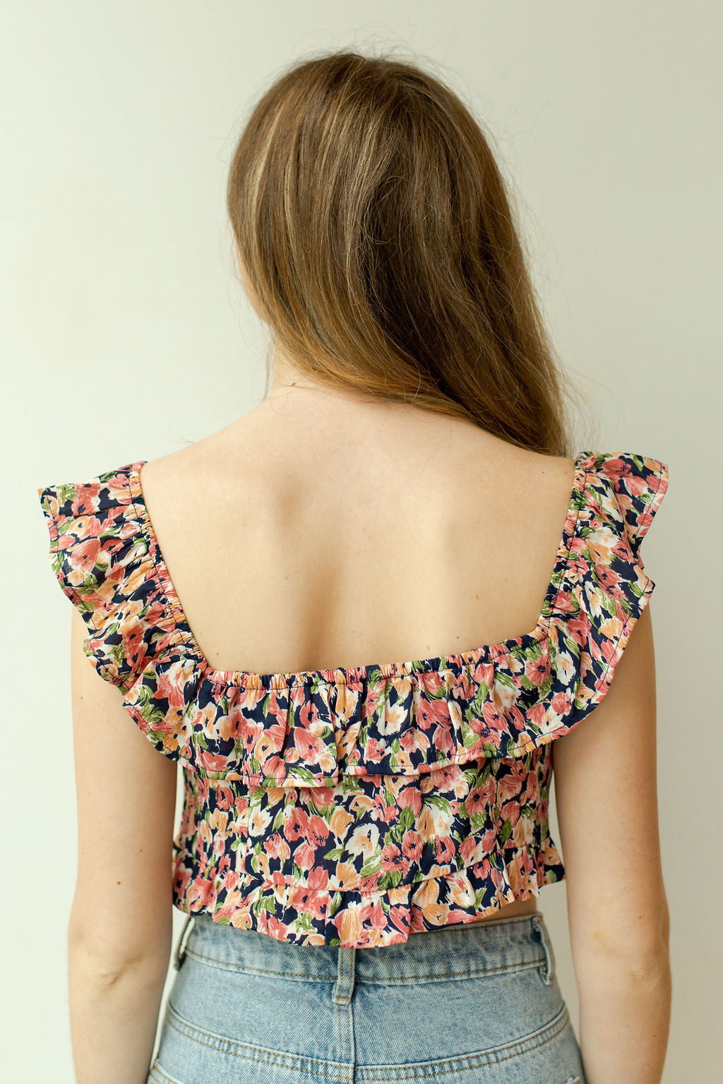mode, flourish off shoulder crop
