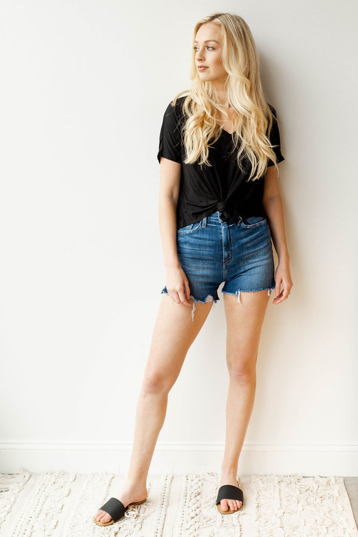 mode, high rise side slit shorts