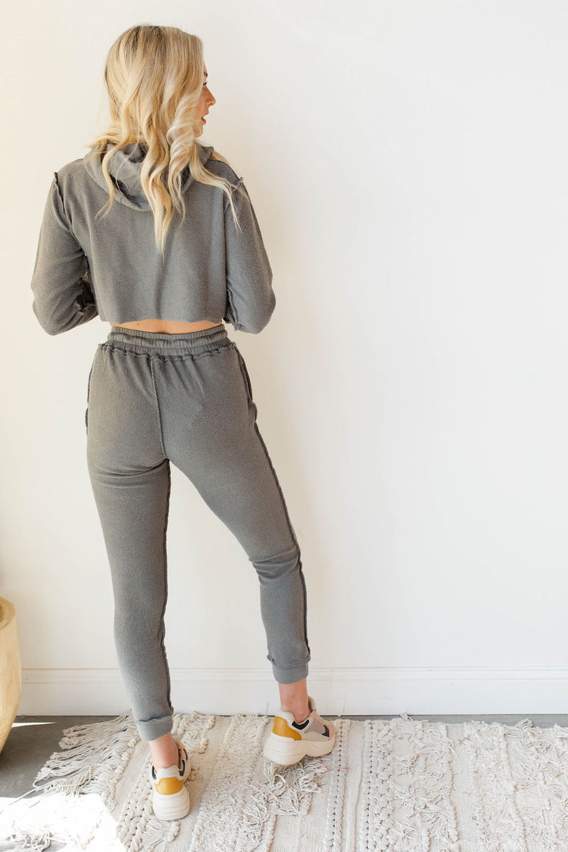 mode, Morning coffee Jogger pants inside out seam