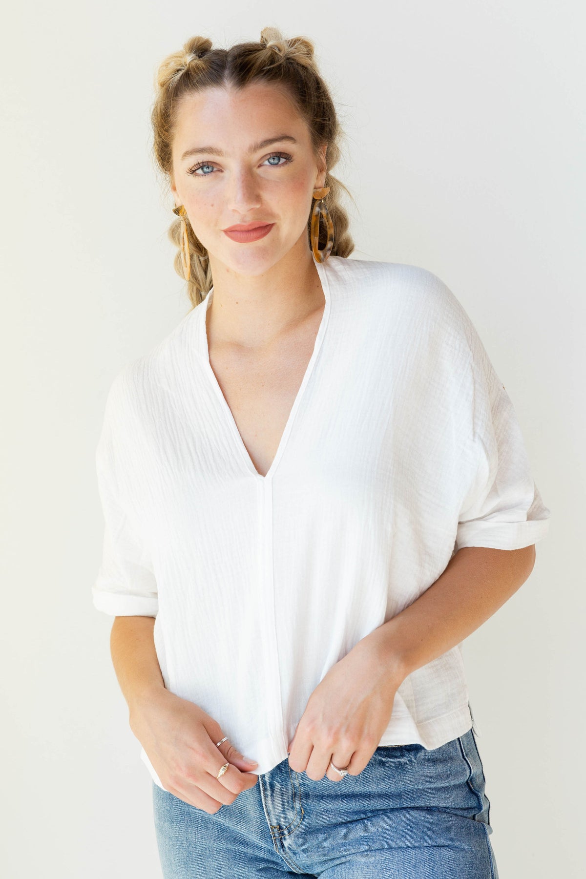 mode, v neck prim blouse