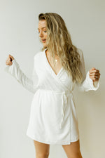 mode, woven wrap dress