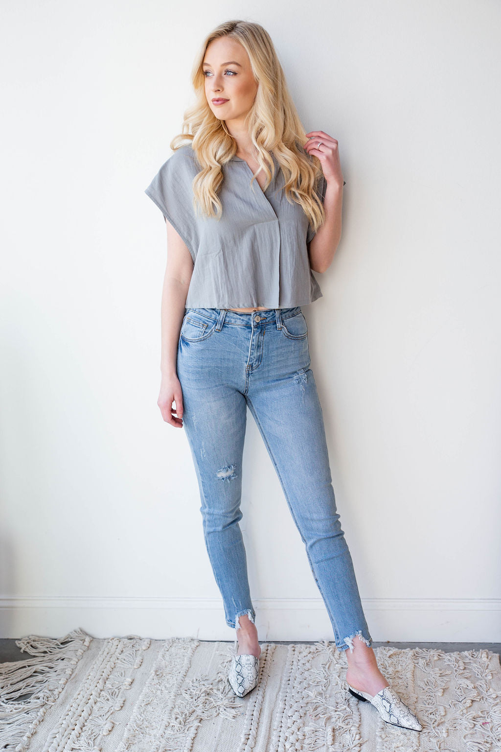 mode, cotton ball crop shirt