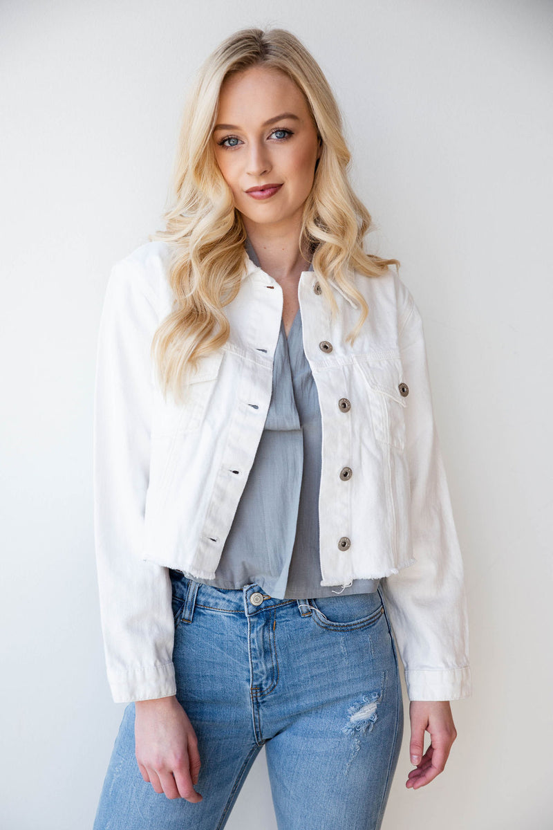 mode, majority wins raw hem denim jacket