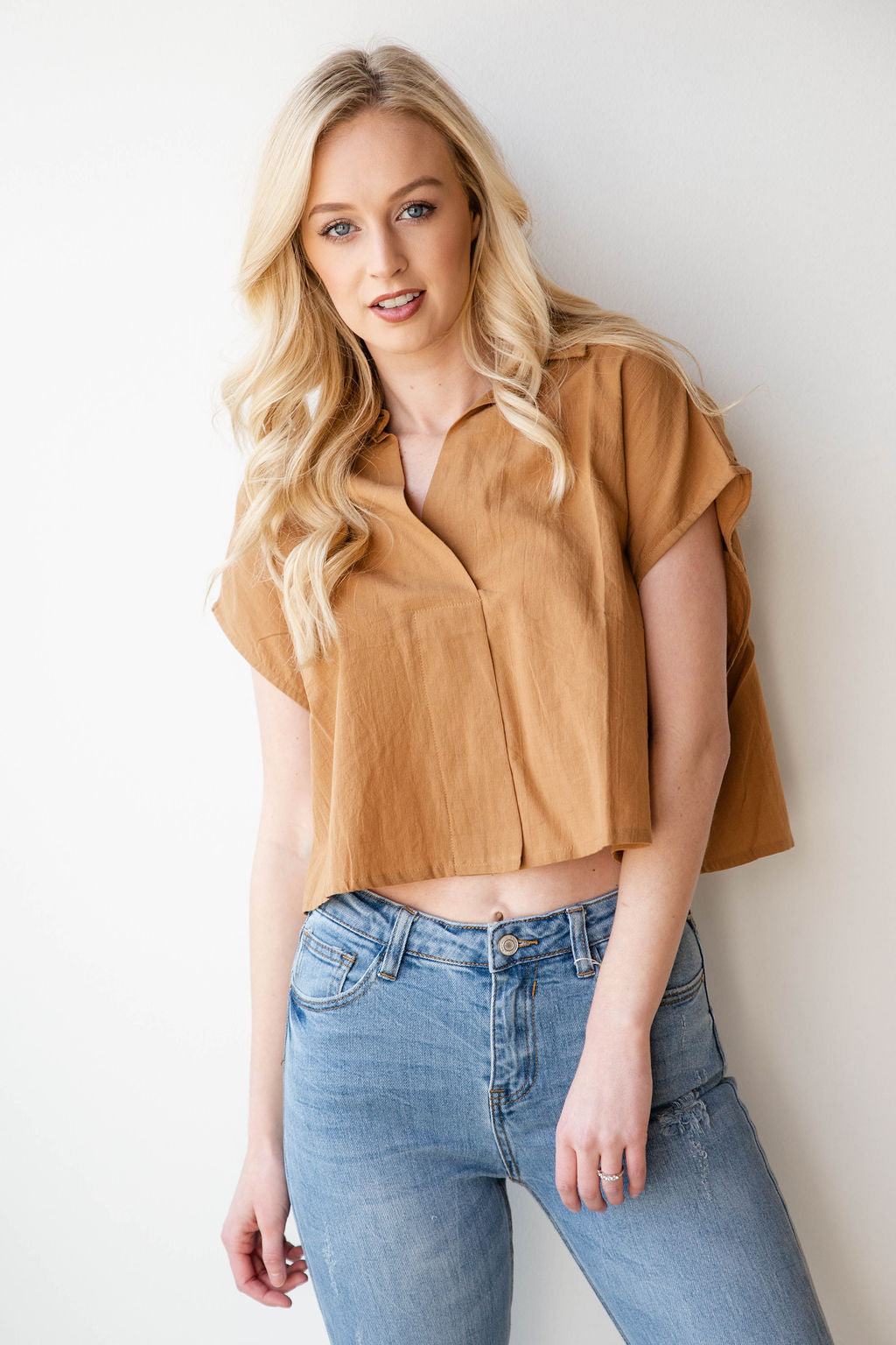 mode, cotton ball crop shirt