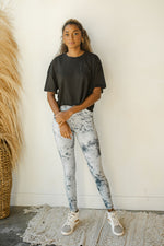 mode, tie dye marble leggings