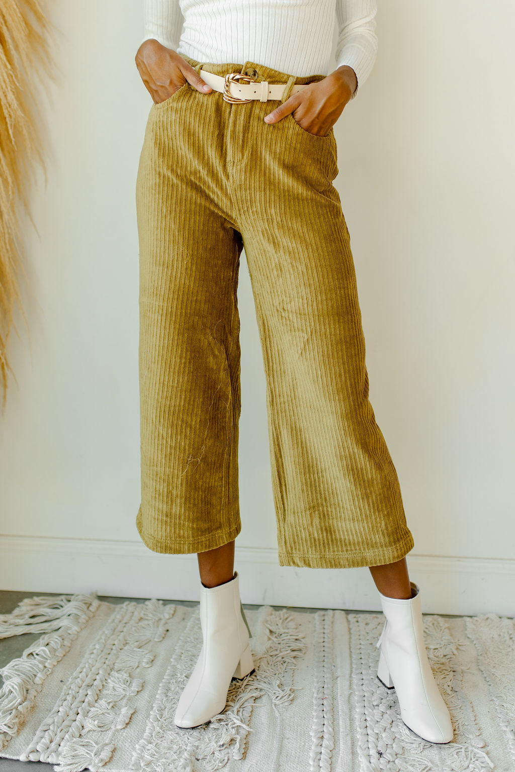 mode, one up wide leg pants