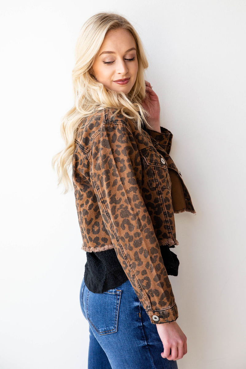 mode, majority wins raw hem denim jacket