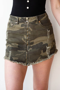 mode, edgy girl zip skirt