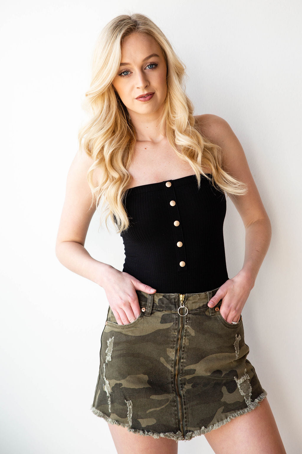 mode, edgy girl zip skirt
