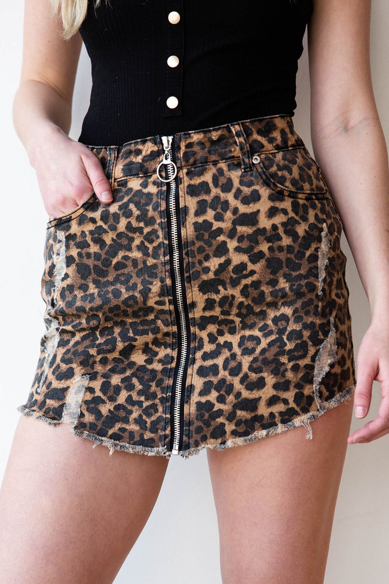 mode, edgy girl zip skirt