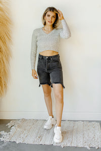 mode, static knit v neck sweater