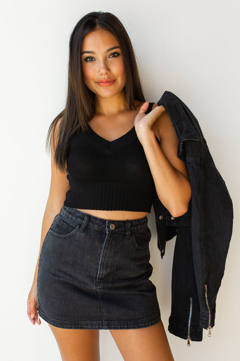 mode, solid sweater crop