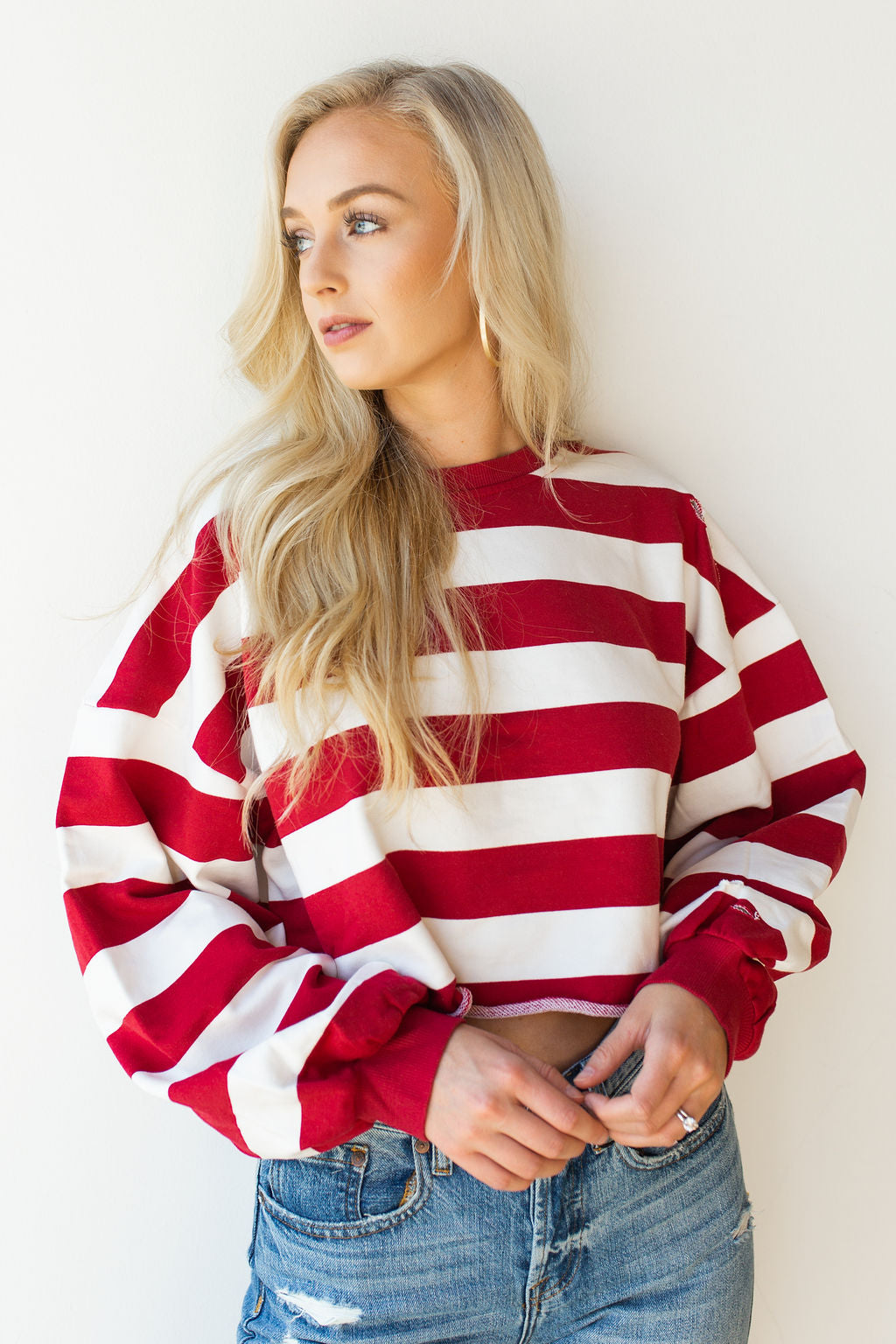 mode, distressed crew neck long sleeve