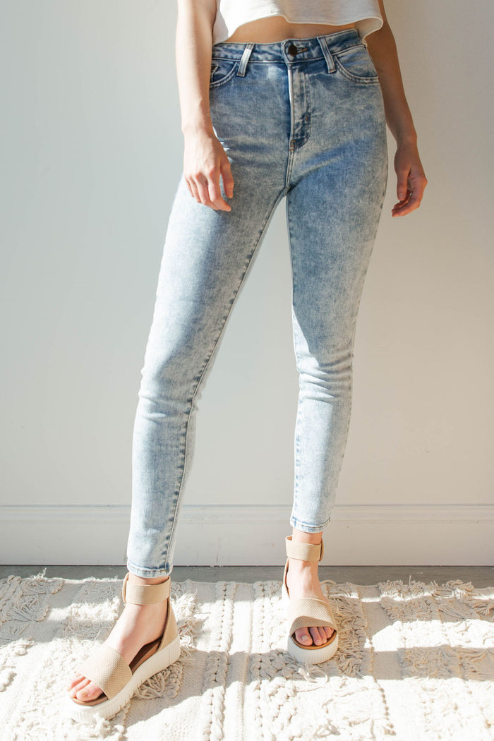 mode, TBT acid high waist skinny denim