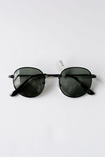 mode, yes I will sunnies