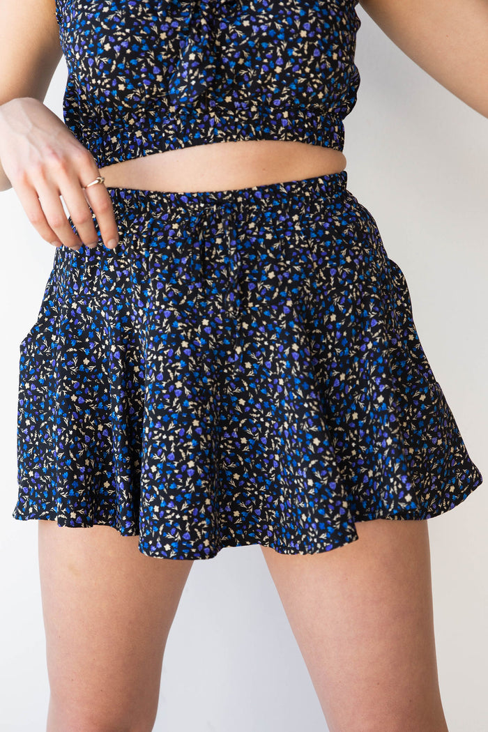 mode, waiting for you mini skirt