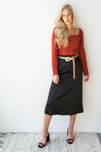 mode, satin midi skirt