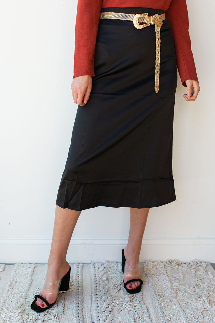 mode, satin midi skirt