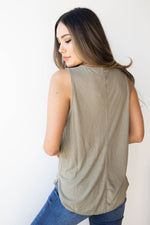 mode, ribbed tank with tie